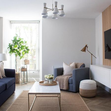 John Lewis Apartment Aberaeron Exterior foto